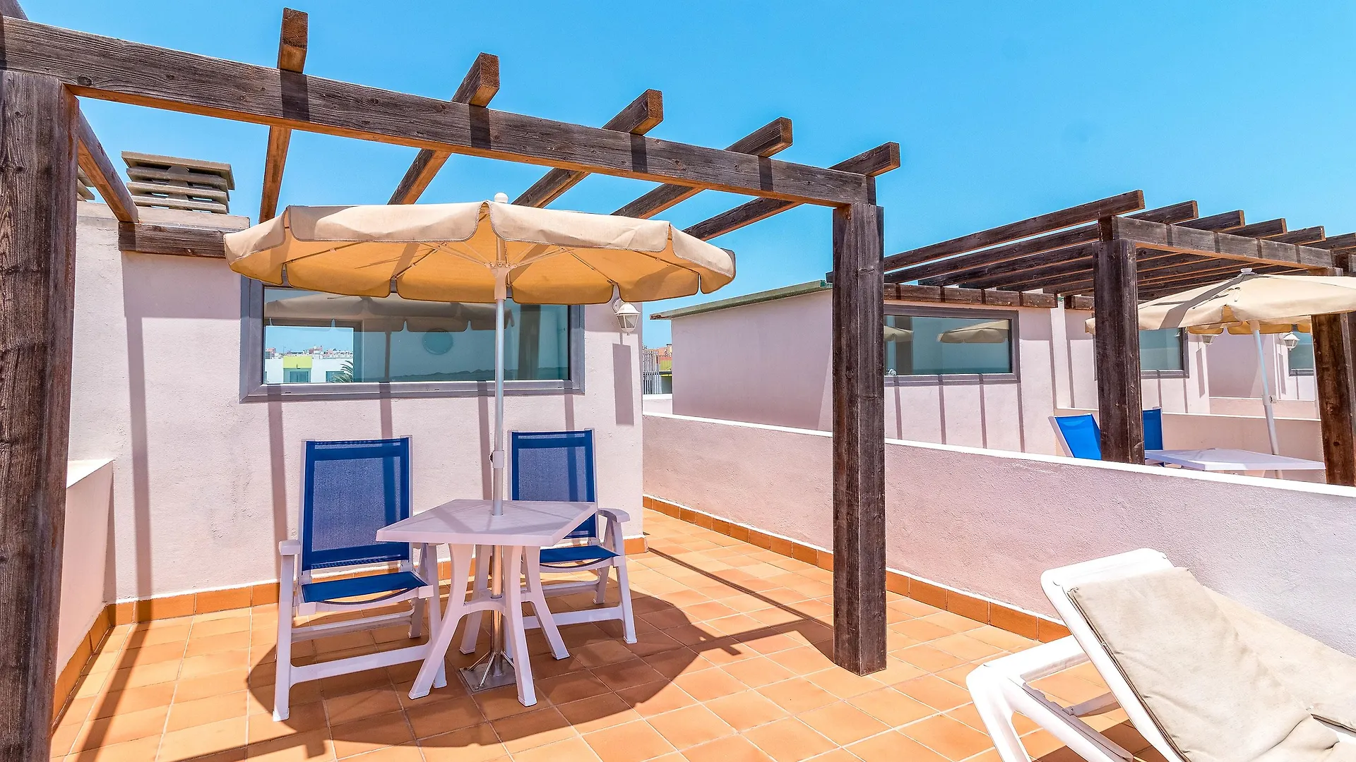 Hotel Livvo Corralejo Beach 4*,  Spanien