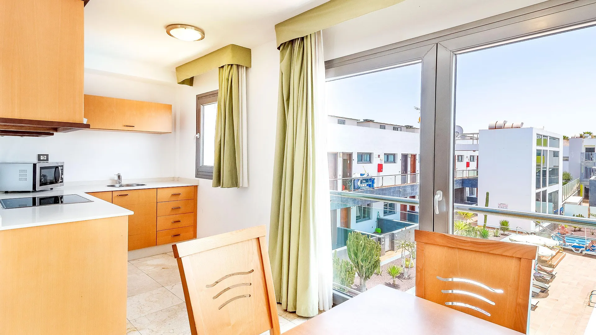 Hotel Livvo Corralejo Beach 4*,  Spanien