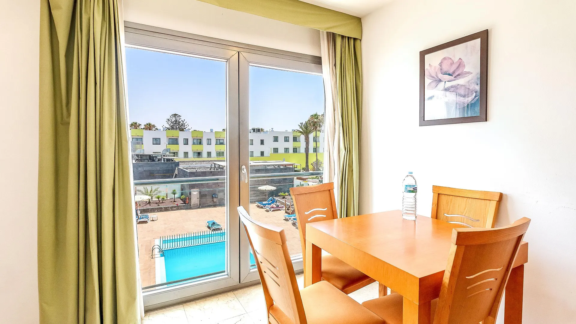 Hotel Livvo Corralejo Beach 4*,  Spanien